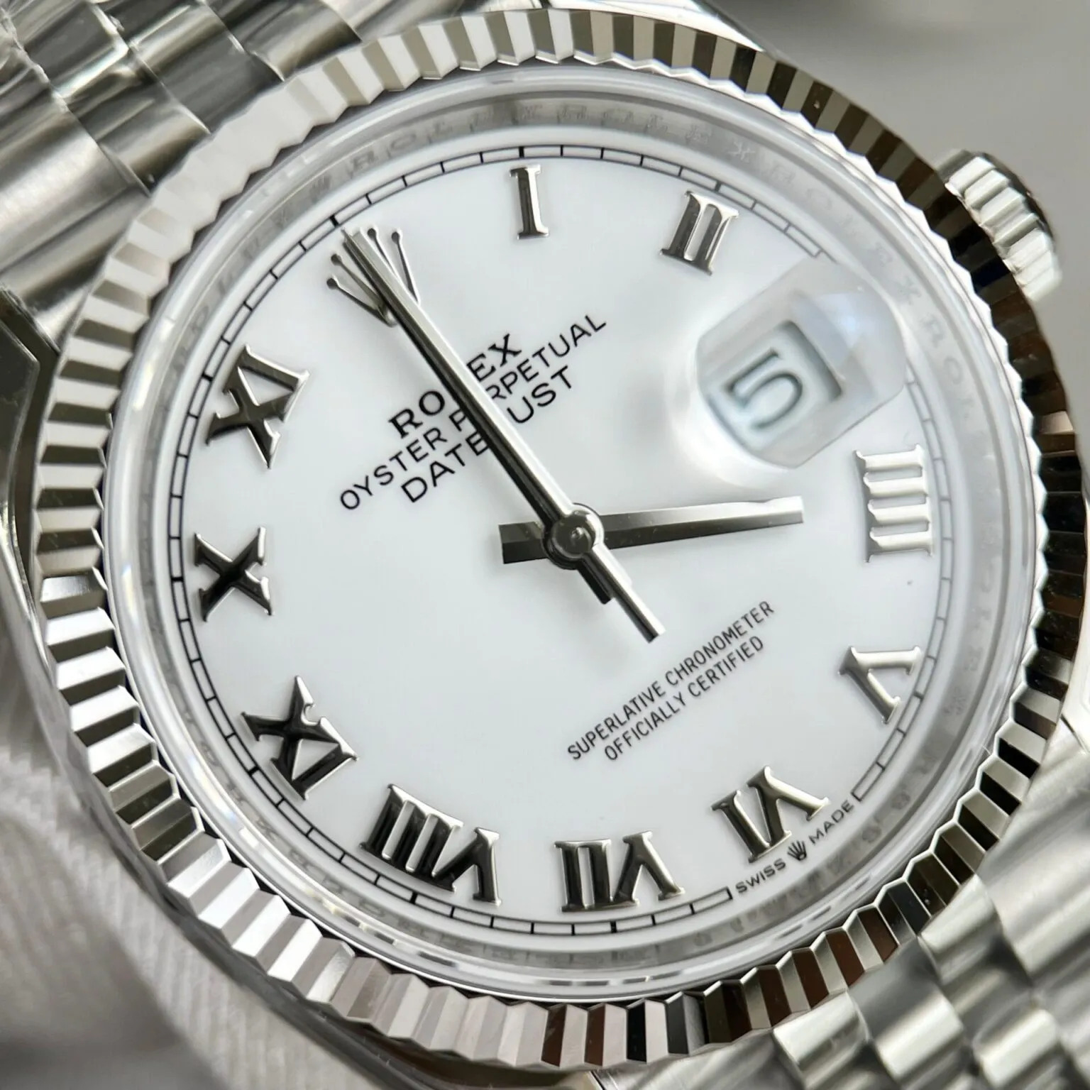 Rolex Datejust White Dial 16220-2 36 mm