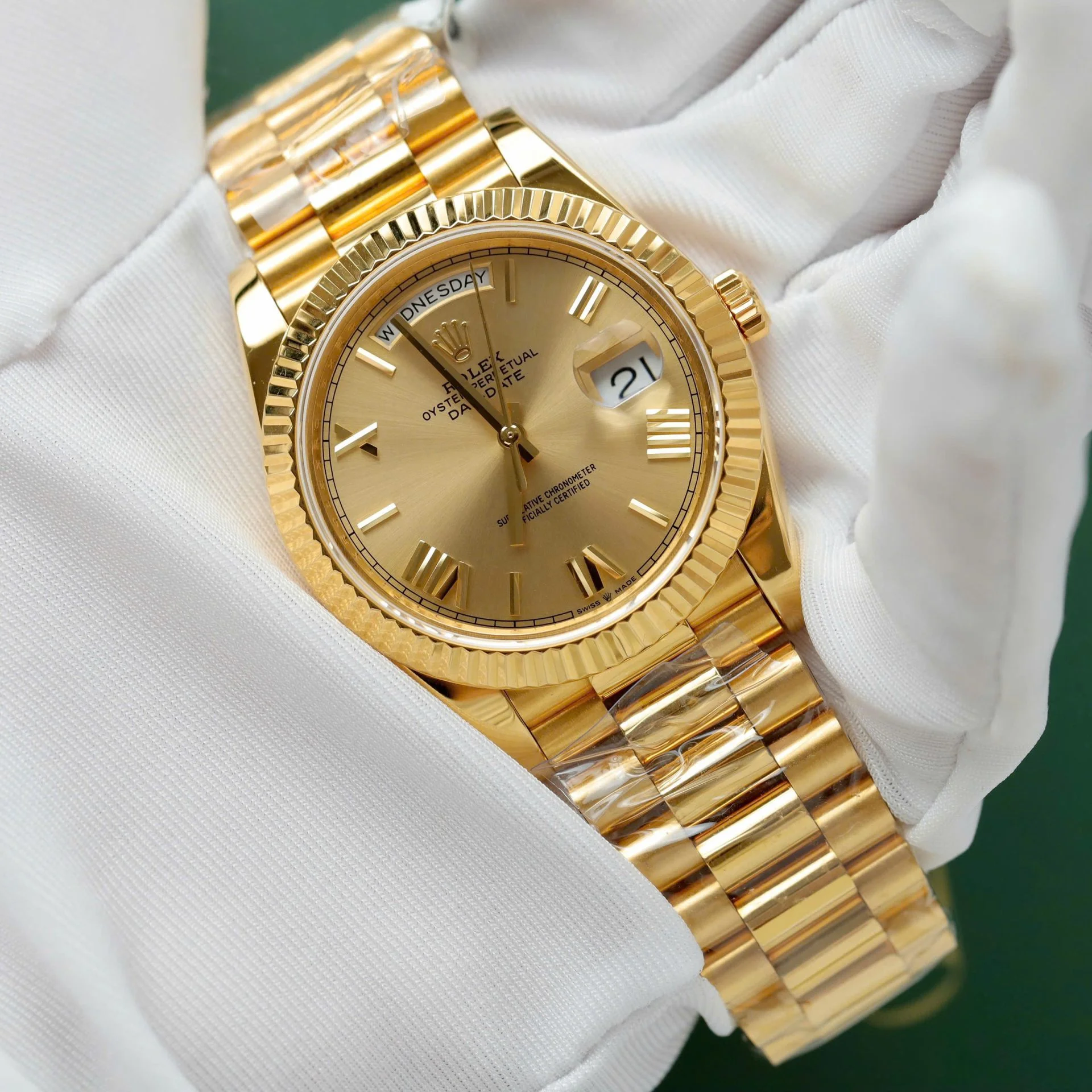 Rolex Day-Date Roman Champagne Dial 228238 40 mm