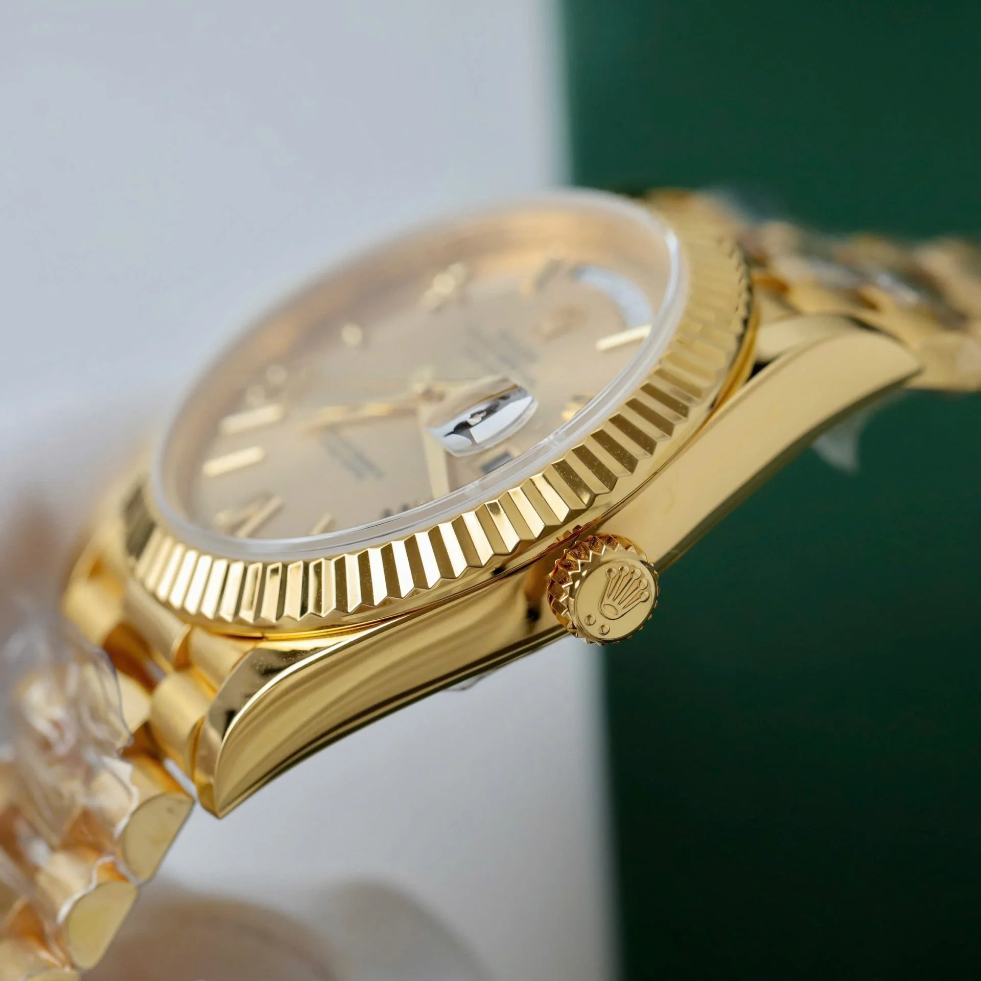 Rolex Day-Date Roman Champagne Dial 228238 40 mm