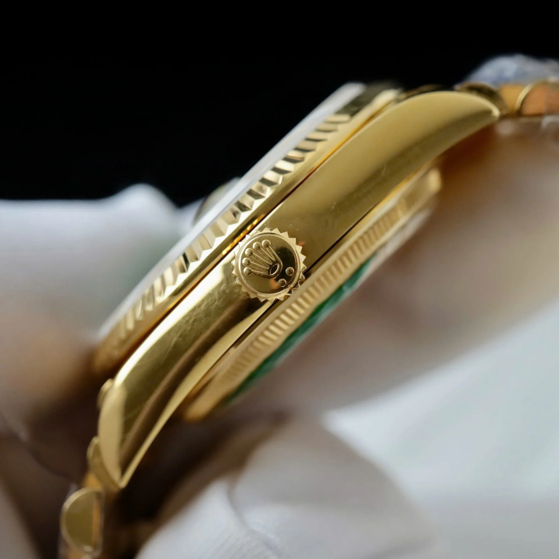 Rolex Day-Date II Green Dial 128238 36 mm