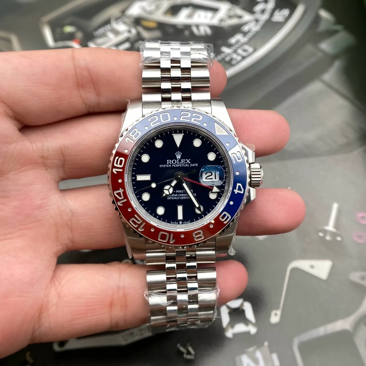 Rolex GMT-Master II 126710BLRO “Pepsi” Jubilee