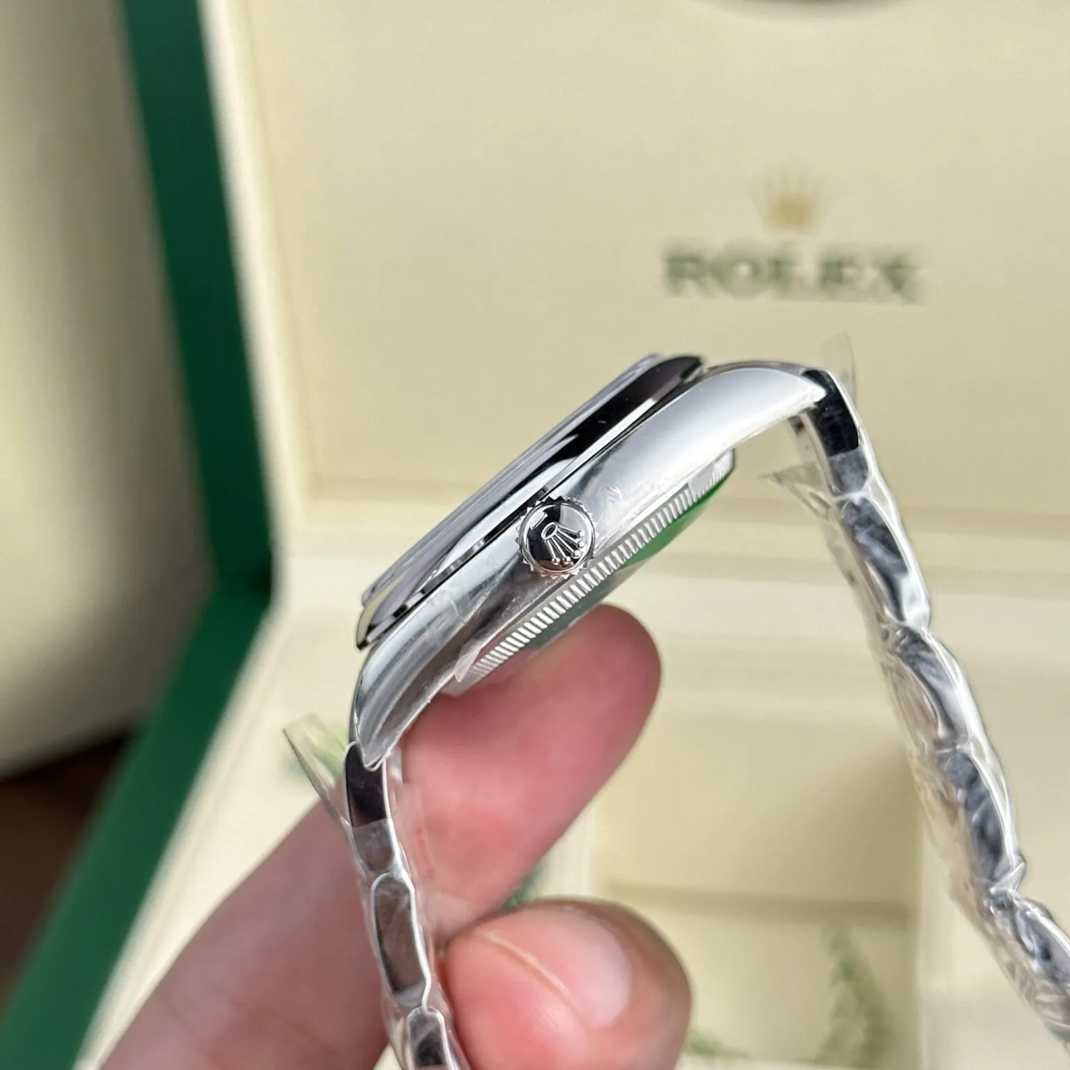 Rolex Oyster Perpetual Lady Blue Dial 126000 36 mm