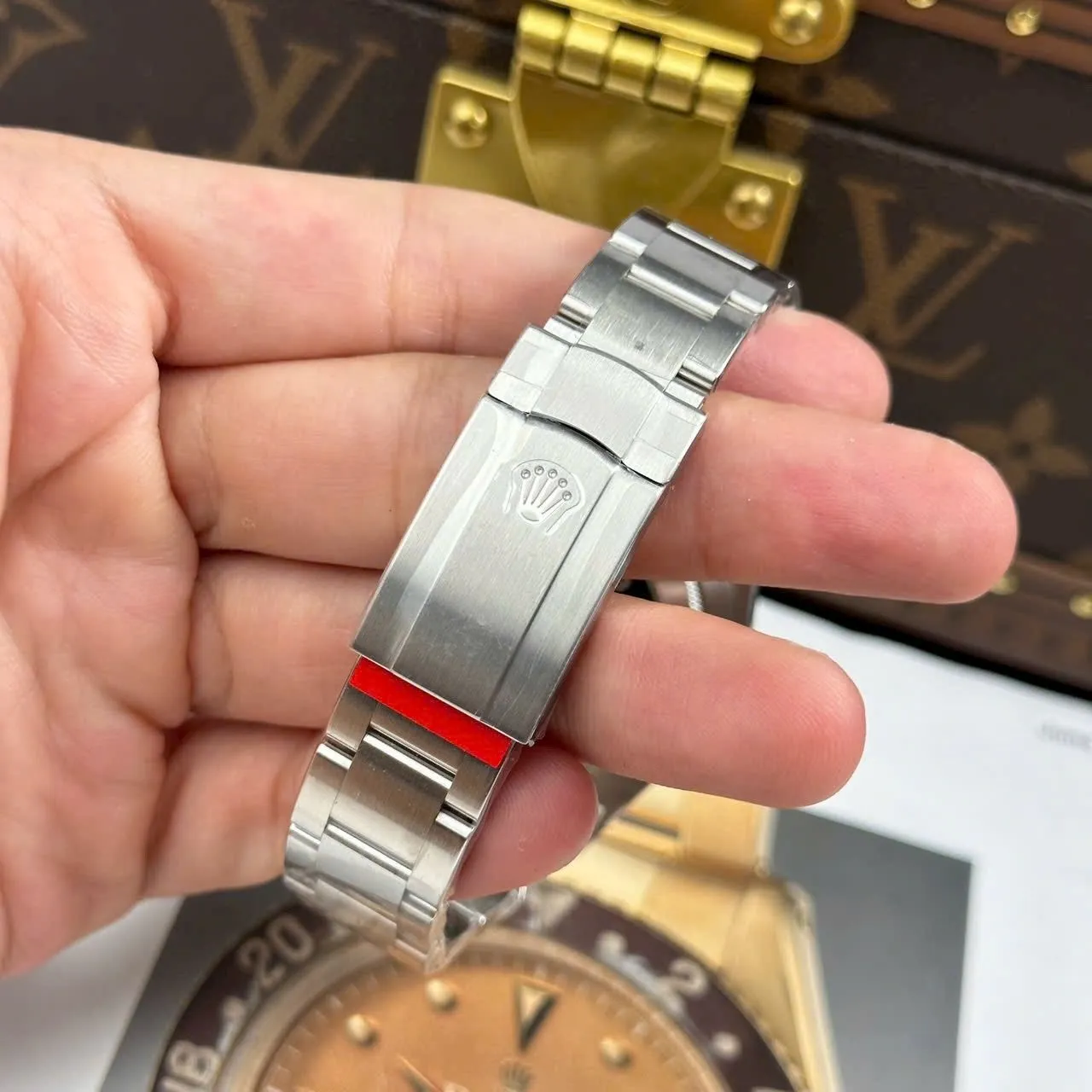 Rolex Oyster Perpetual Lady Silver Dial 126000 36 mm