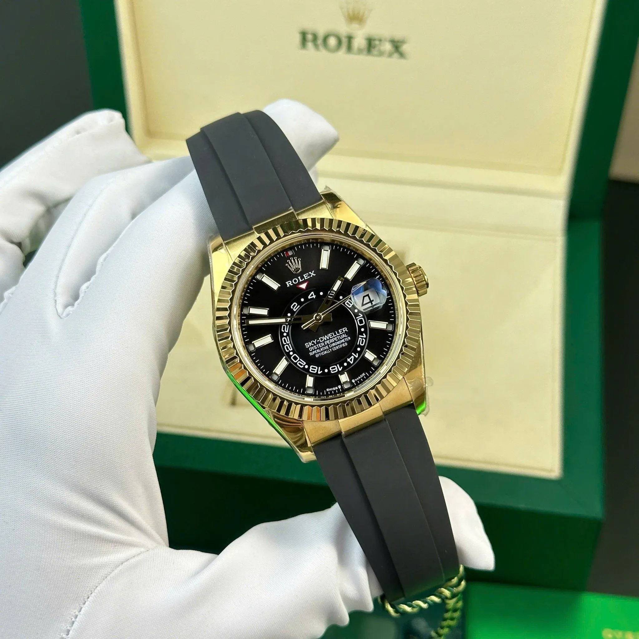 Rolex Sky-Dweller Bright black Dial 336238