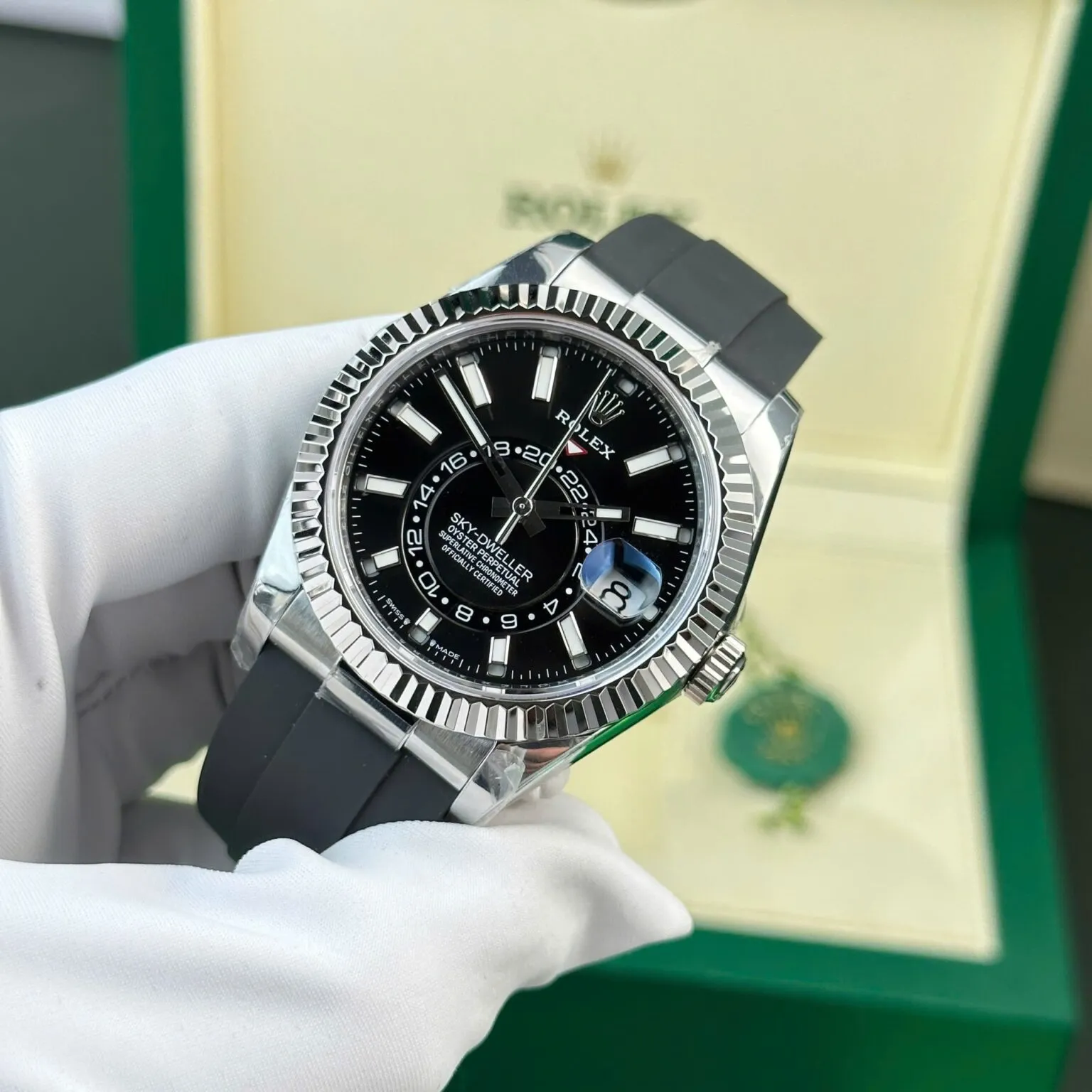 Rolex Sky-Dweller Bright black Dial 336239