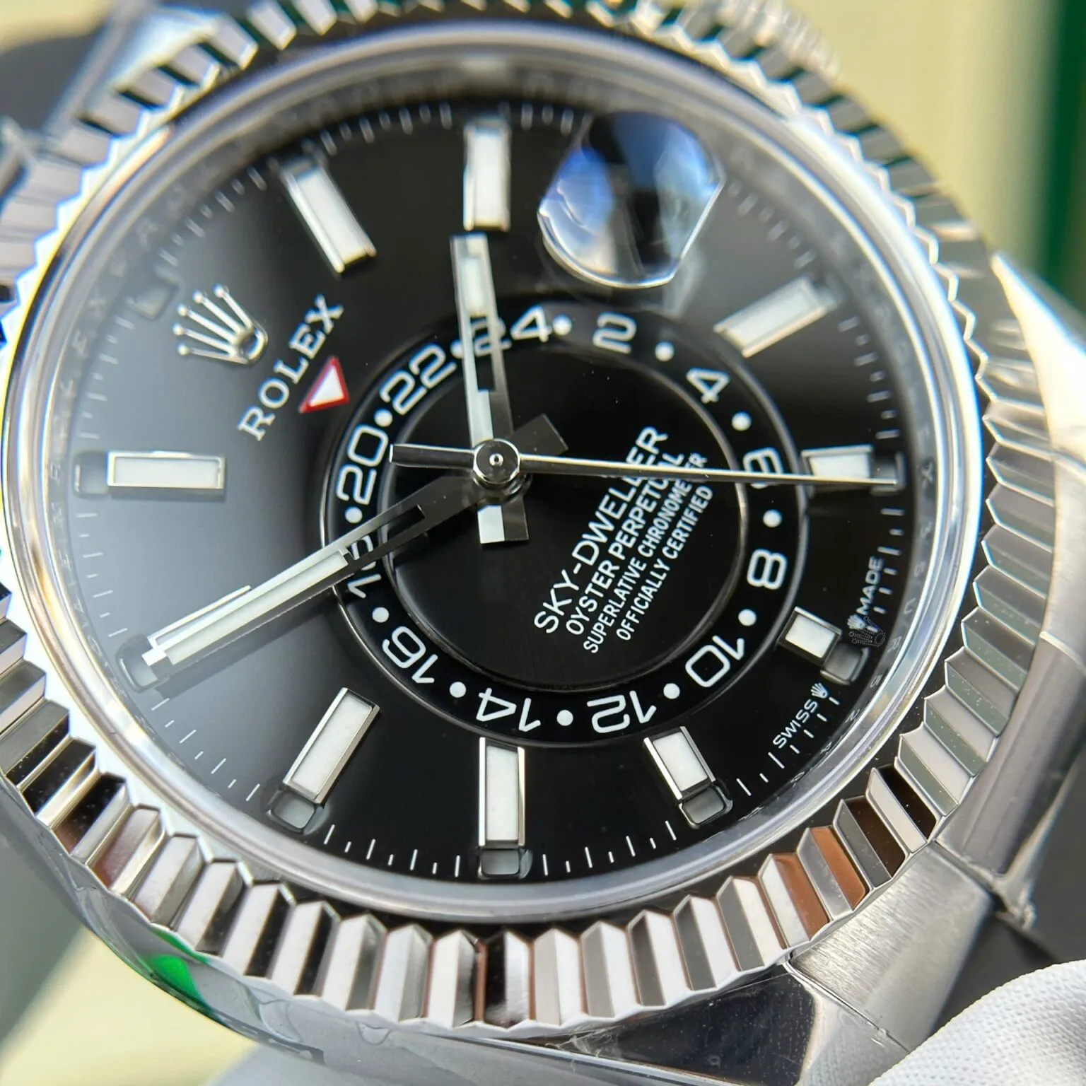 Rolex Sky-Dweller Bright black Dial 336239