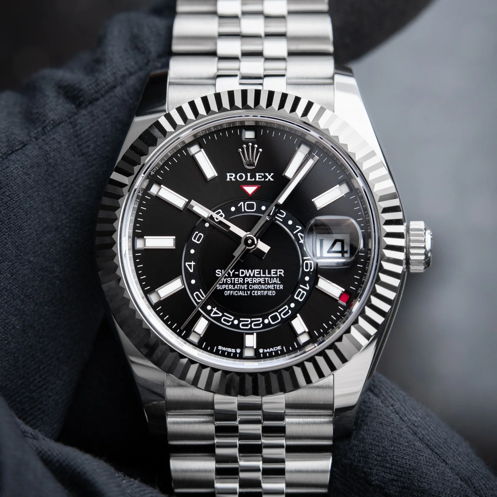 Rolex Sky-Dweller Bright black Dial 336934 Jubilee